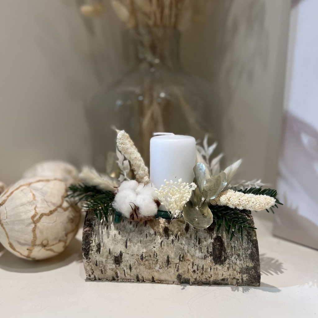 Décoration buche en fleurs séchées